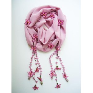 画像: 刺繍のお花のシフォンスカーフ　ロングラリエット　サクラ